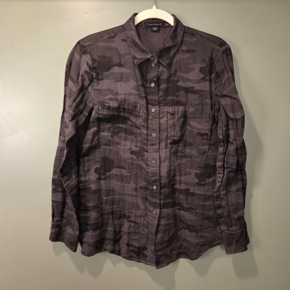 Sanctuary Women's Button Up Tomboy Shirt Size M Roll Tab Sleeves Camo‎ Print